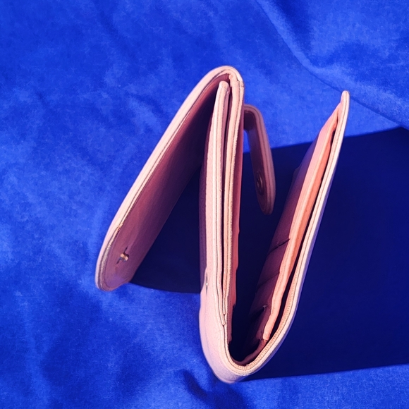 Chanel Vintage Pink Caviar Leather Small Wallet - Picture 10 of 10